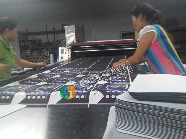 樂視鼠標墊生產(chǎn)現(xiàn)場